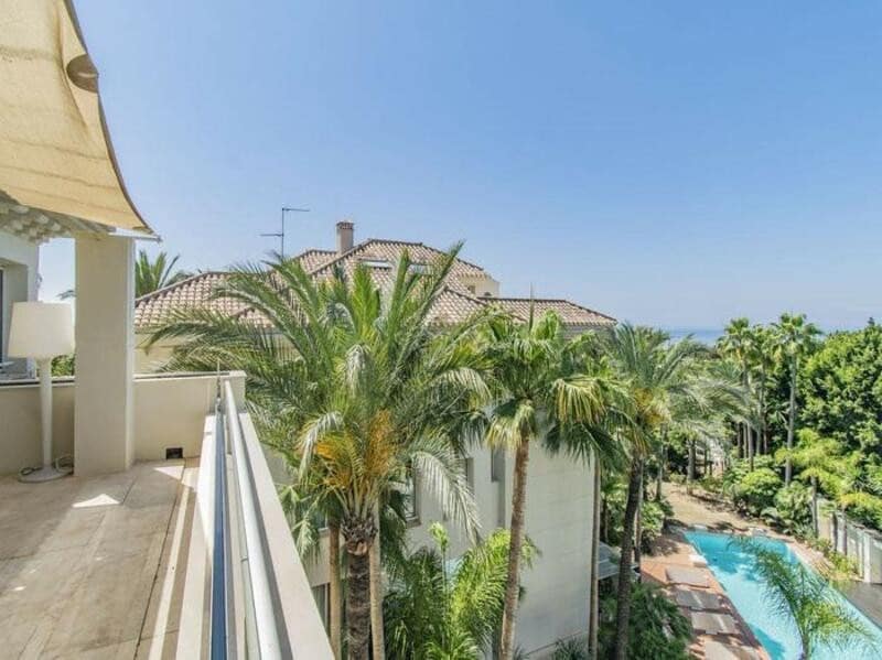 3 quarto Penthouse para venda em Marbella com piscina garagem - 2 400 000 € (Ref: 8656023)