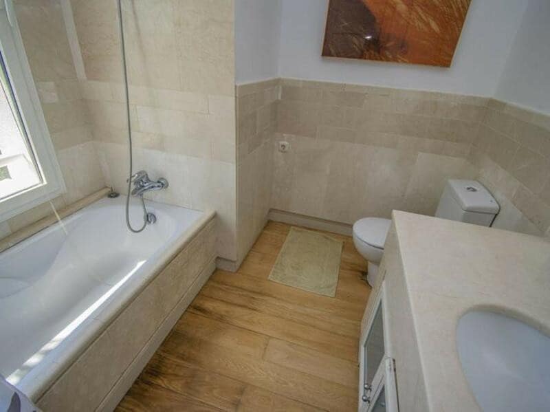 3 quarto Penthouse para venda em Marbella com piscina garagem - 2 400 000 € (Ref: 8656023)