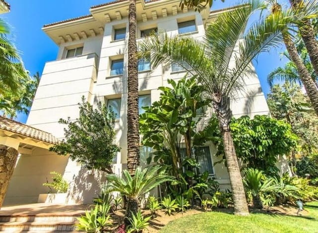 3 sypialnia Penthouse na sprzedaż w Sierra Blanca, Marbella z basenem garażem - 2 400 000 € (Ref: 8656023)