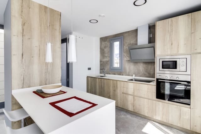 3 sypialnia Willa na sprzedaż w El Faro de Calaburra - Chaparral, Mijas z basenem garażem - 975 000 € (Ref: 8658084)