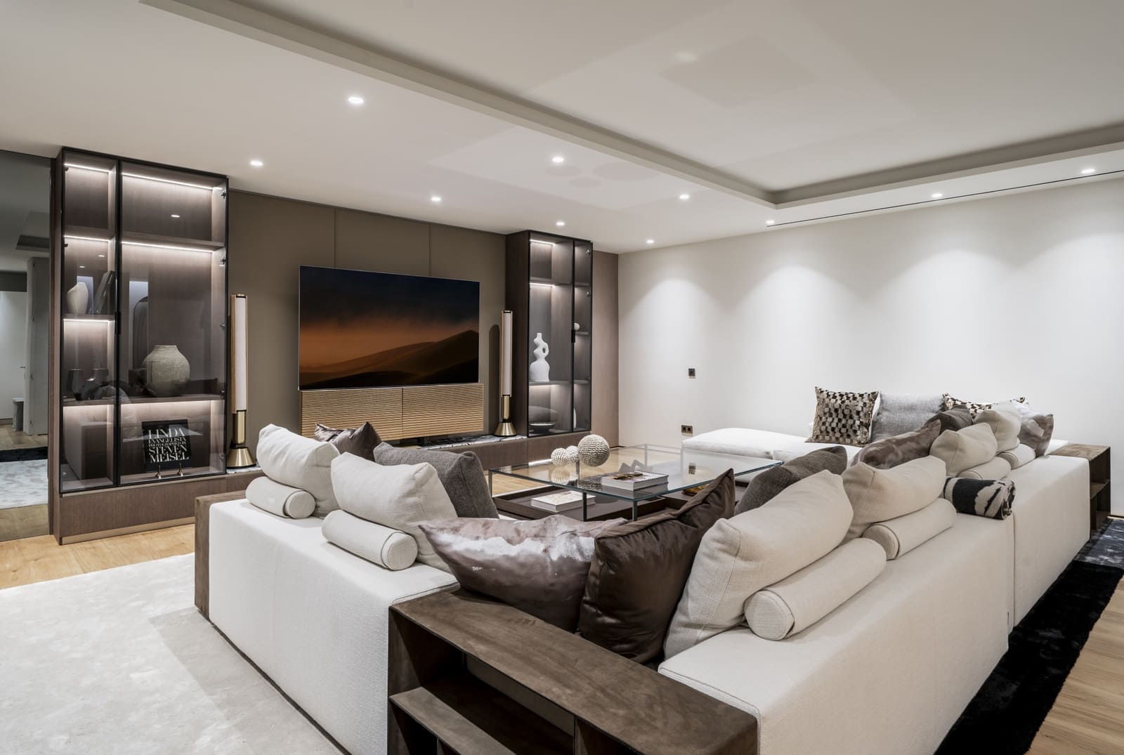 5 soverom Leilighet til salgs i Marbella med svømmebasseng garasje - € 6 500 000 (Ref: 8661825)