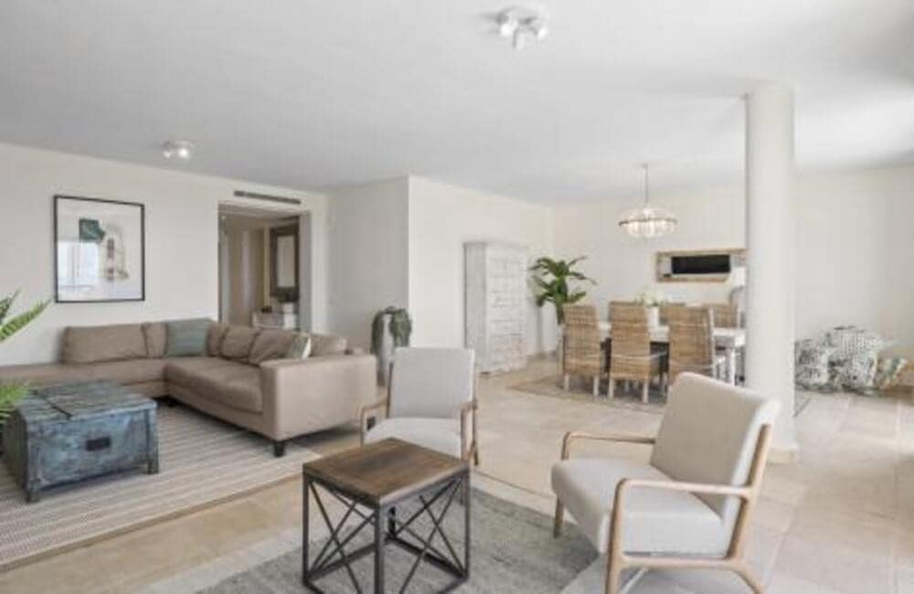 4 camera da letto Attico da affittare in Los Flamingos con piscina garage - 5.000 € (Rif: 8661828)