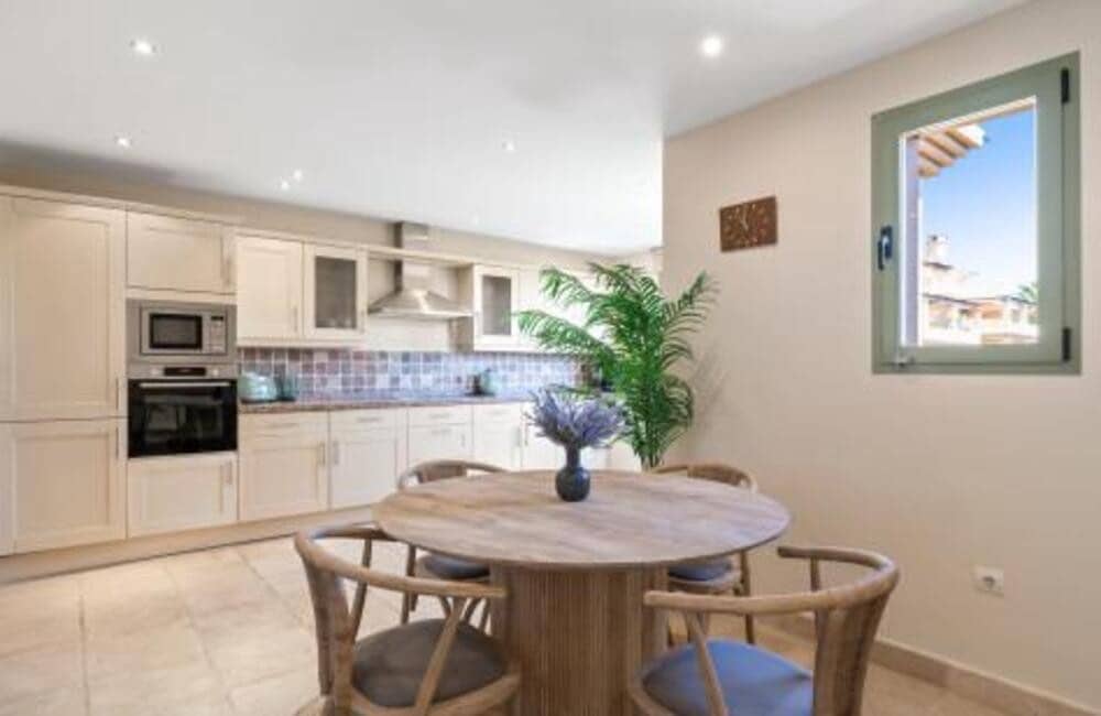 4 camera da letto Attico da affittare in Los Flamingos con piscina garage - 5.000 € (Rif: 8661828)