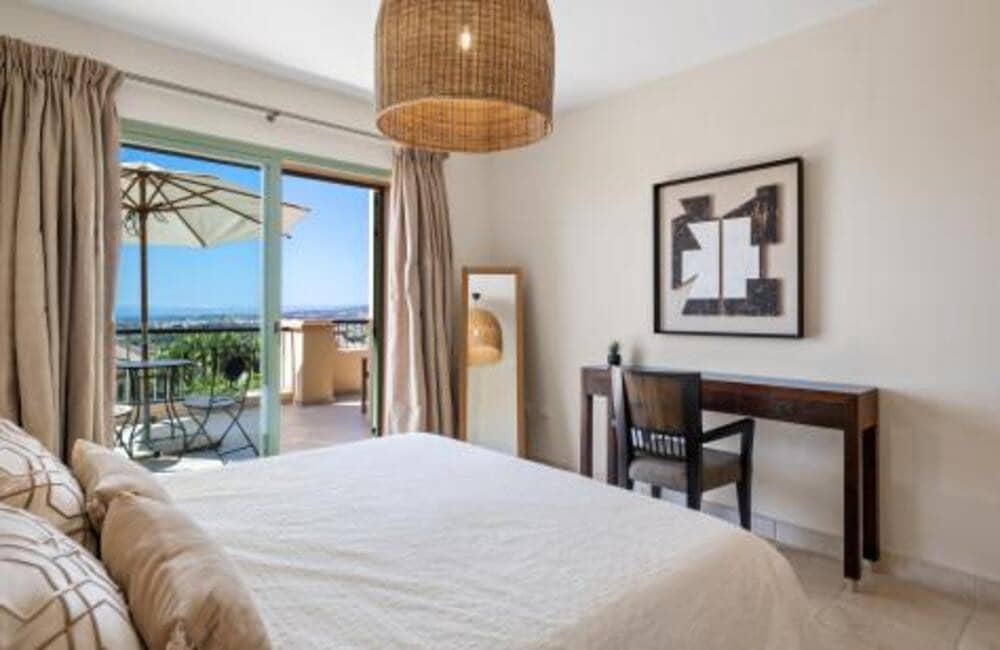 4 camera da letto Attico da affittare in Los Flamingos con piscina garage - 5.000 € (Rif: 8661828)