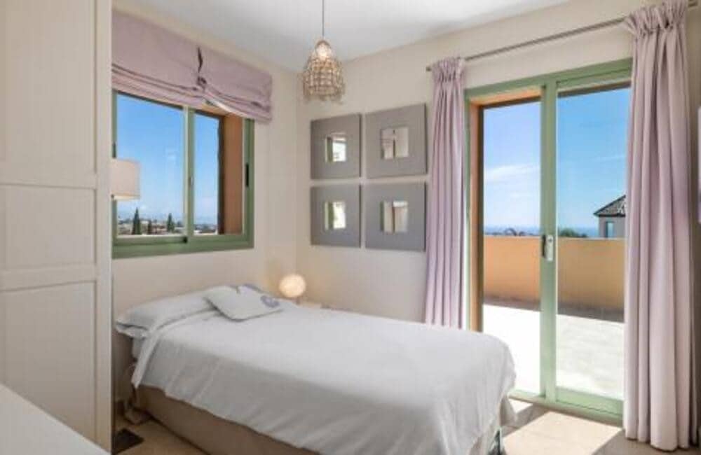 4 camera da letto Attico da affittare in Los Flamingos con piscina garage - 5.000 € (Rif: 8661828)