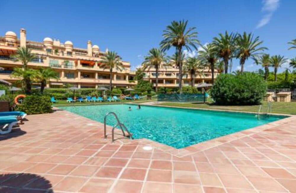 4 camera da letto Attico da affittare in Los Flamingos con piscina garage - 5.000 € (Rif: 8661828)