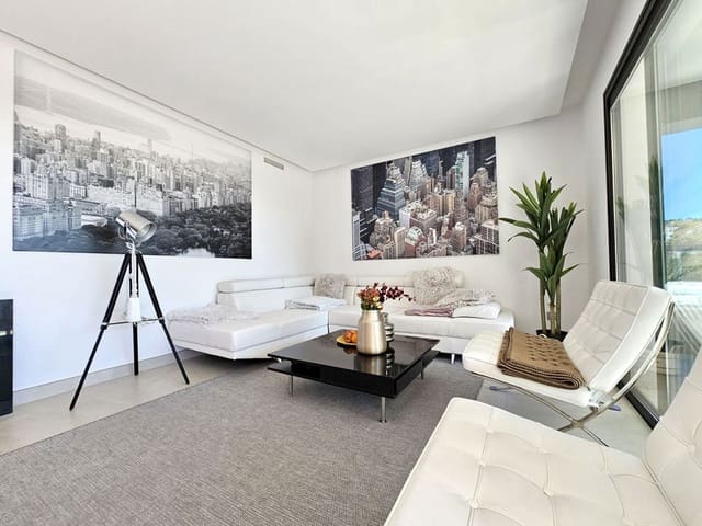 3 quarto Apartamento para venda em La Quinta, Benahavís com piscina garagem - 650 000 € (Ref: 8667015)