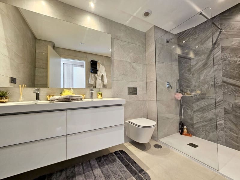 3 chambre Appartement à vendre à Benahavis avec piscine garage - 650 000 € (Ref: 8667015)