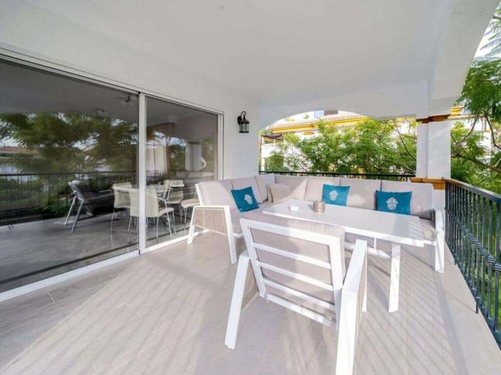 3 sovrum Lägenhet att hyra i Marbella med pool garage - 2 800 € (Ref: 8669548)