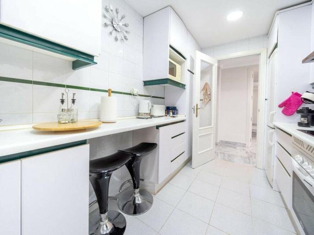 3 sovrum Lägenhet att hyra i Marbella med pool garage - 2 800 € (Ref: 8669548)