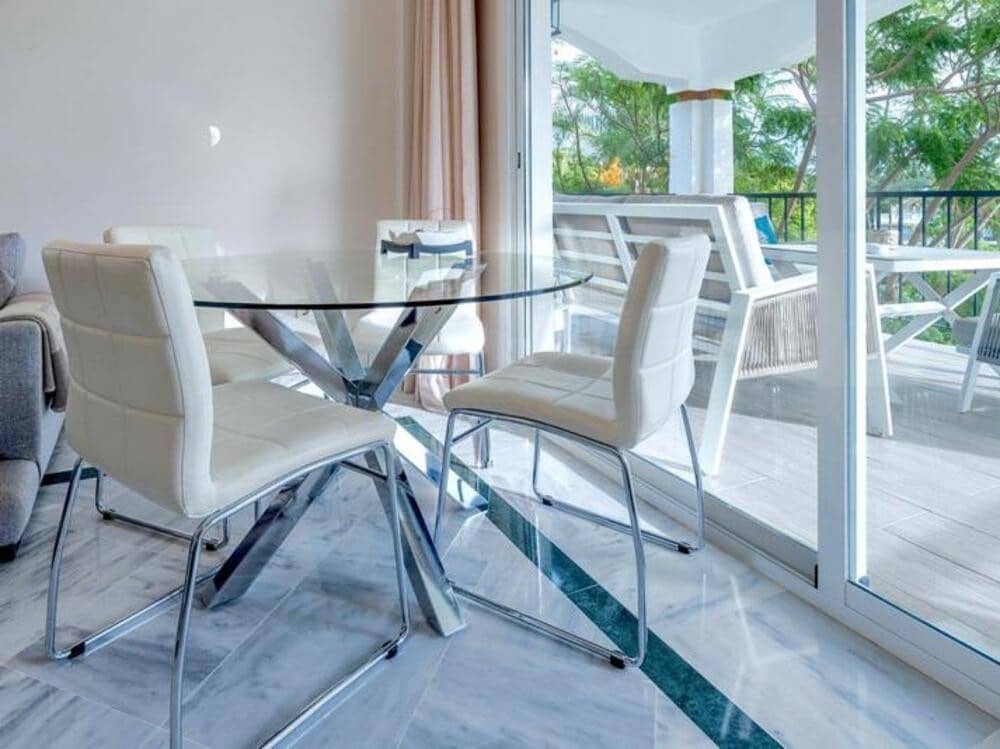 3 sovrum Lägenhet att hyra i Marbella med pool garage - 2 800 € (Ref: 8669548)