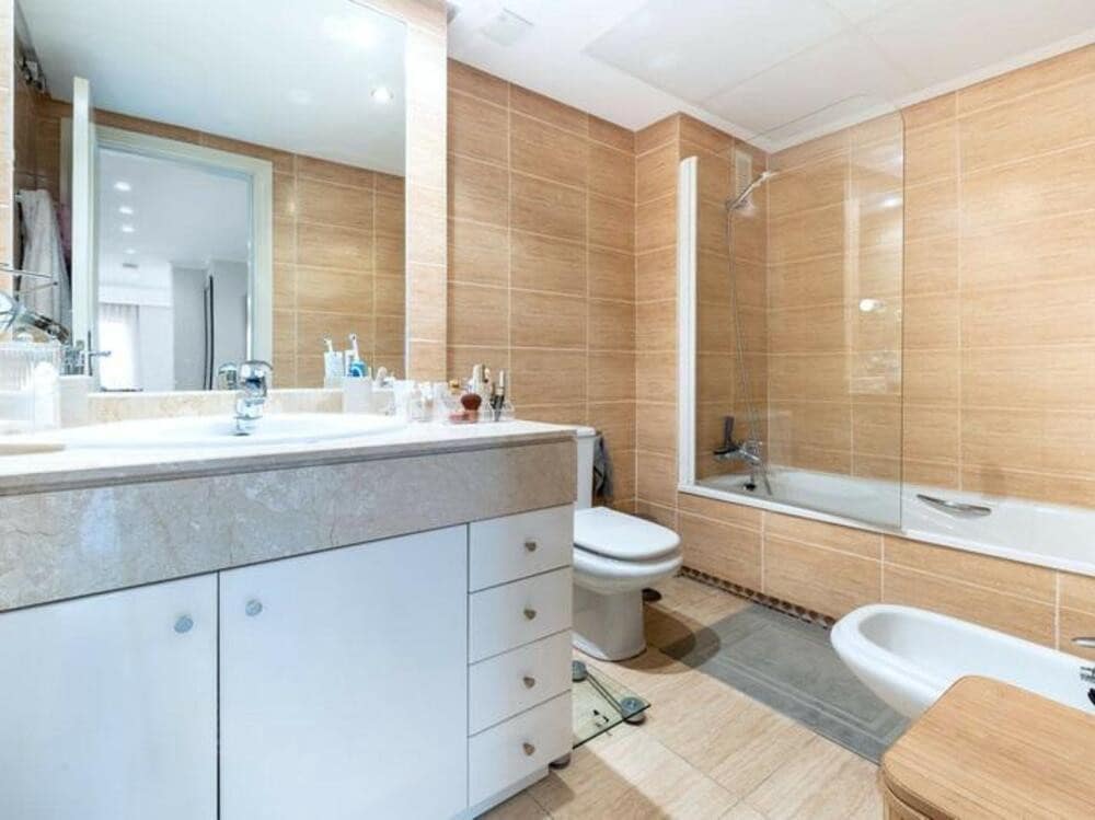 3 sovrum Lägenhet att hyra i Marbella med pool garage - 2 800 € (Ref: 8669548)