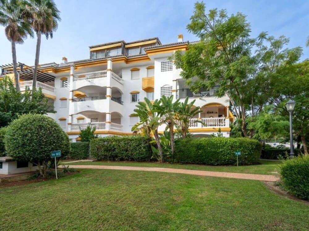 3 sovrum Lägenhet att hyra i Marbella med pool garage - 2 800 € (Ref: 8669548)