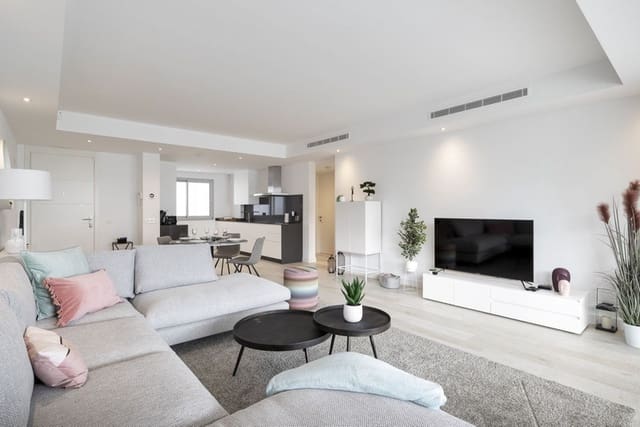 Apartamento de 2 habitaciones en Casares Pueblo, Casares en alquiler con piscina garaje - 2.500 € (Ref: 8671562)