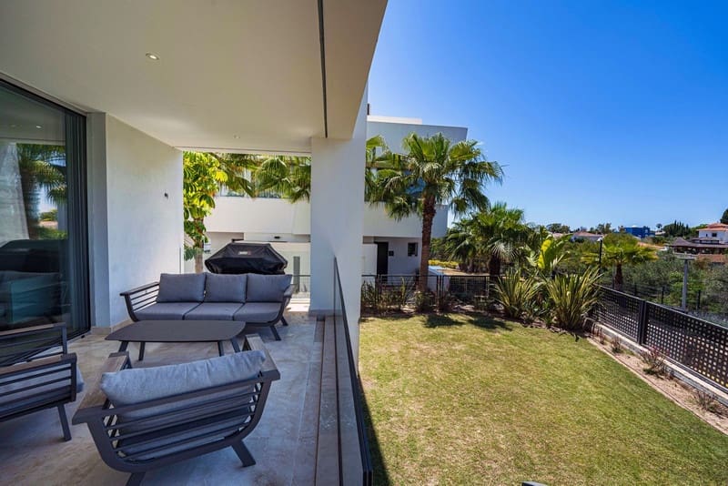 4 chambre Maison de Ville à vendre à Marbella avec piscine garage - 1 250 000 € (Ref: 8671563)