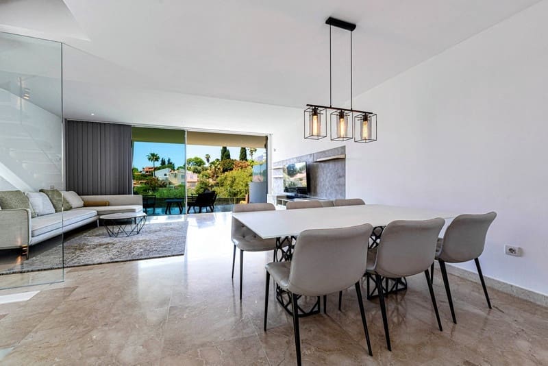 4 sypialnia Dom na sprzedaż w Marbella z basenem garażem - 1 250 000 € (Ref: 8671563)