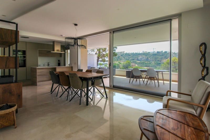 3 soverom Penthouse til salgs i Benahavis med svømmebasseng garasje - € 899 000 (Ref: 8703472)