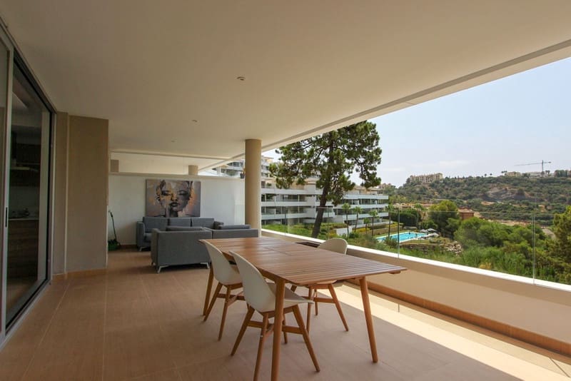 3 chambre Penthouse à vendre à Benahavis avec piscine garage - 899 000 € (Ref: 8703472)