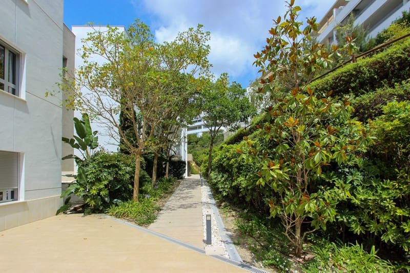 3 chambre Penthouse à vendre à Benahavis avec piscine garage - 899 000 € (Ref: 8703472)