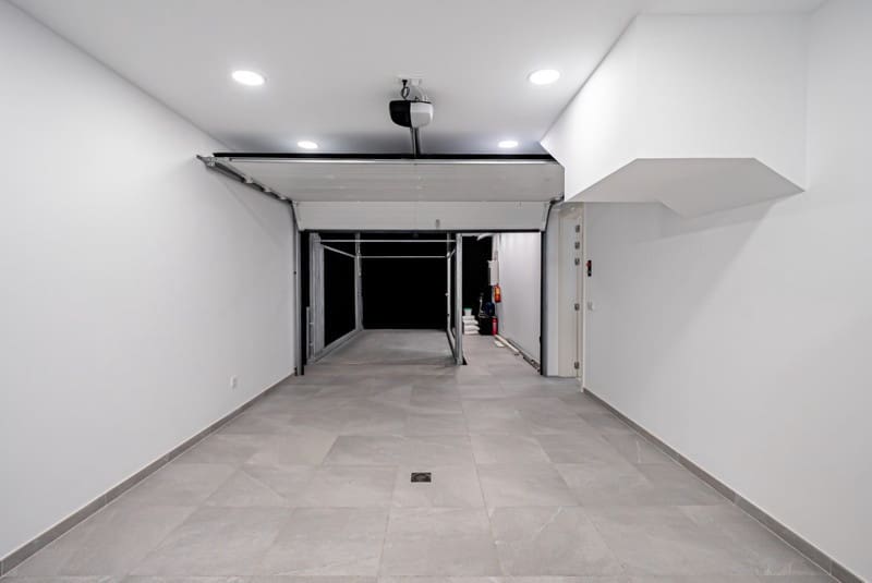 4 soveværelse Villa til salg i Golden Mile med swimmingpool garage - € 3.750.000 (Ref: 8712329)