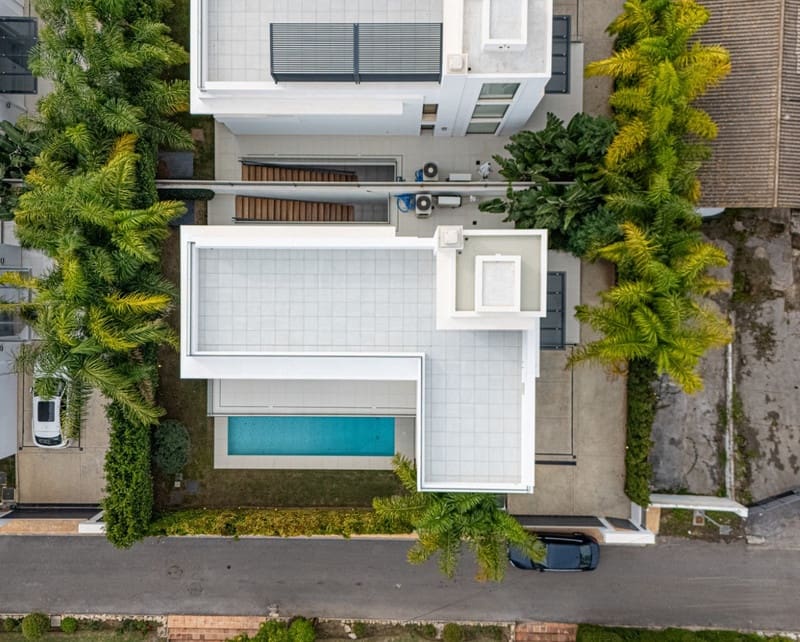 4 bedroom Villa for sale in Golden Mile with pool garage - € 3,750,000 (Ref: 8712329)