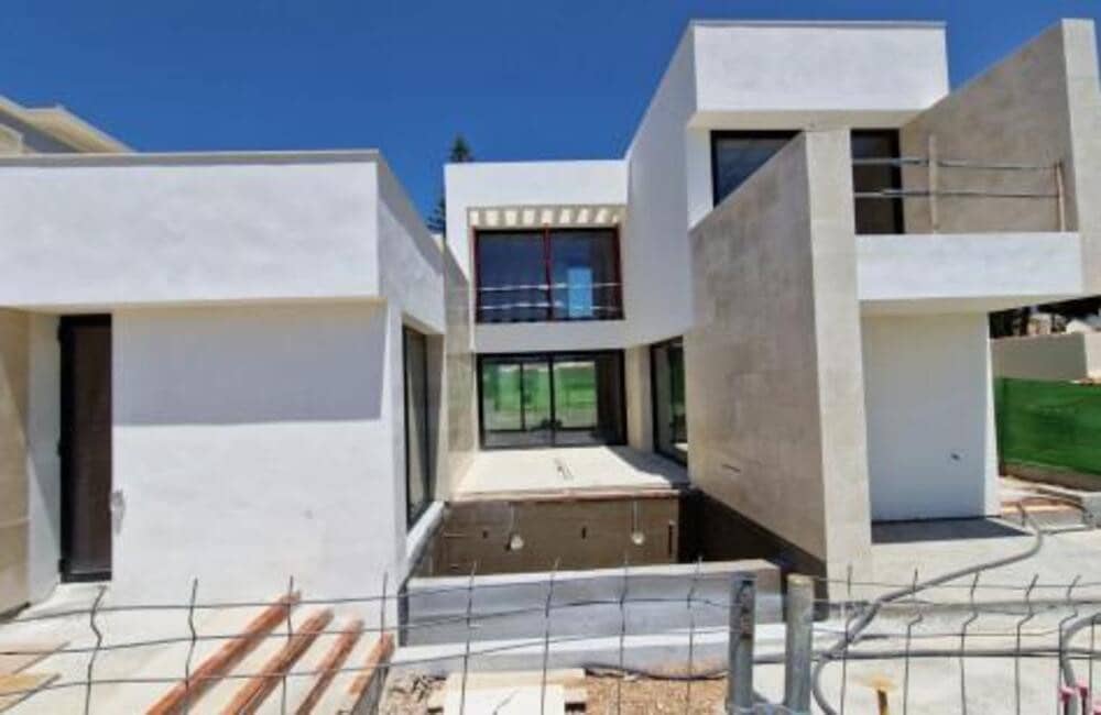 4 sypialnia Willa na sprzedaż w Nueva Andalucia z basenem - 1 595 000 € (Ref: 8712334)