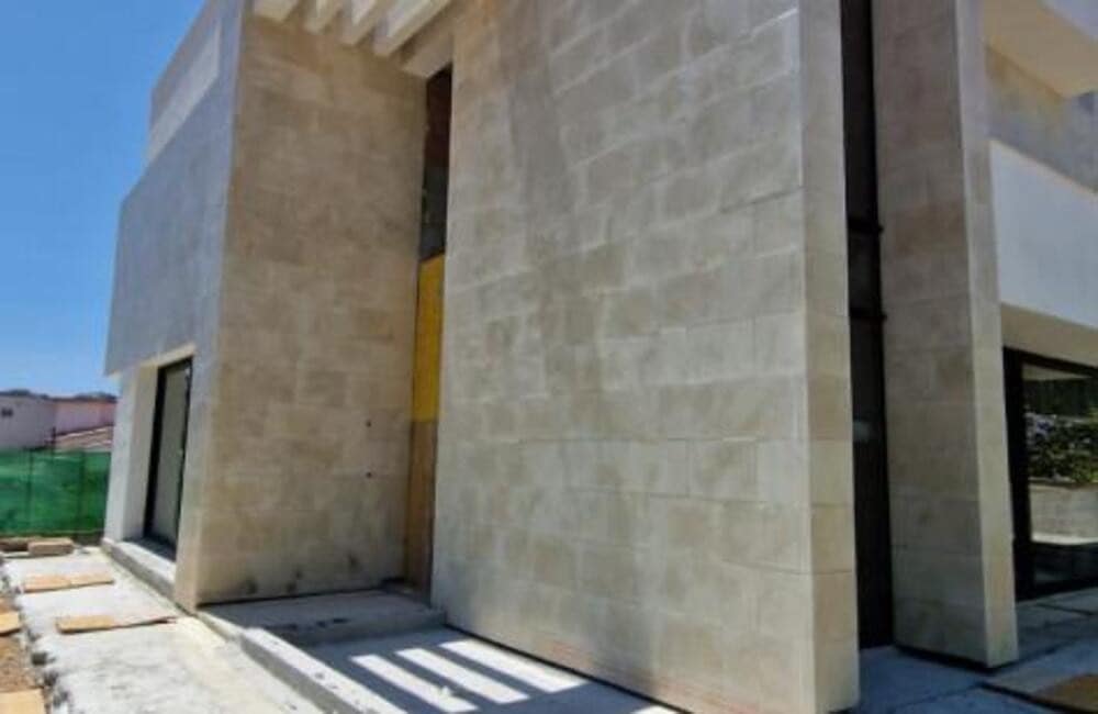 4 sypialnia Willa na sprzedaż w Nueva Andalucia z basenem - 1 595 000 € (Ref: 8712334)