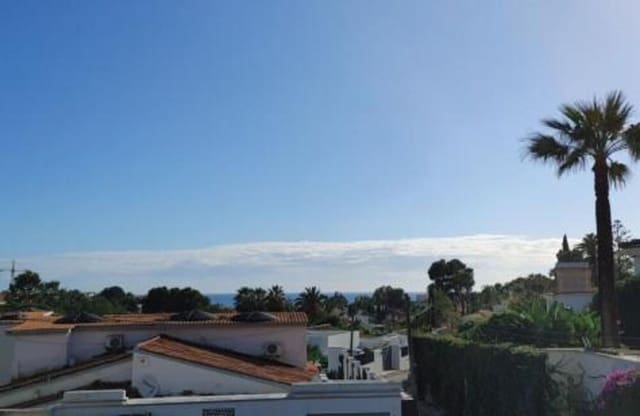 4 bedroom Villa for sale in Nueva Andalucía Centro, Marbella with pool - € 1,595,000 (Ref: 8712334)