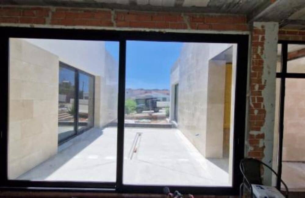 4 slaapkamer Villa te koop in Nueva Andalucia met zwembad - € 1.595.000 (Ref: 8712334)