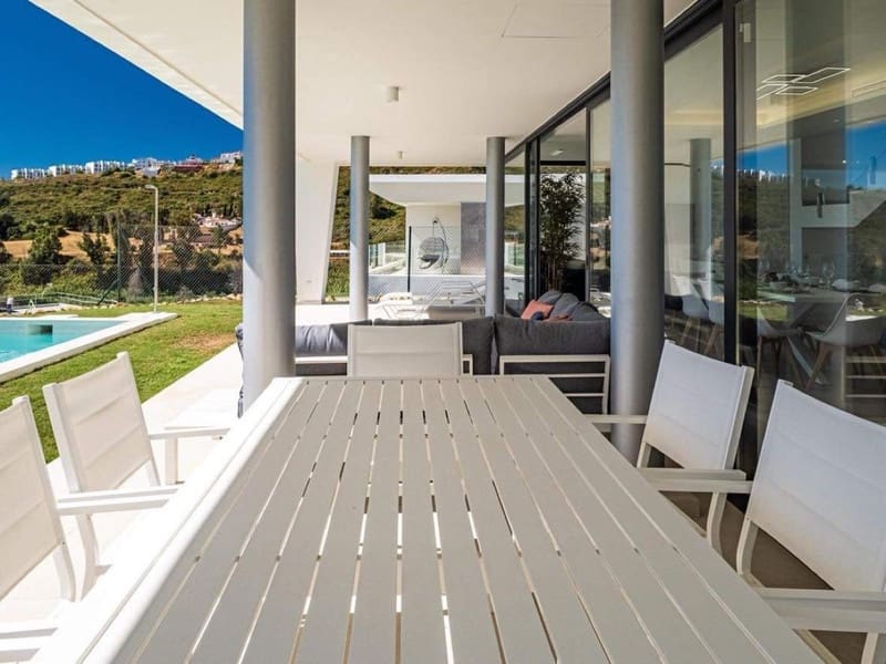 3 sypialnia Willa do wynajęcia w La Duquesa / Puerto de la Duquesa z basenem garażem - 5 000 € (Ref: 8716920)