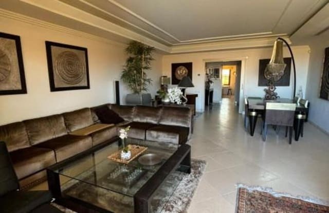 3 soveværelse Lejlighed til leje i El Padrón, Estepona med swimmingpool garage - € 4.000 (Ref: 8740795)