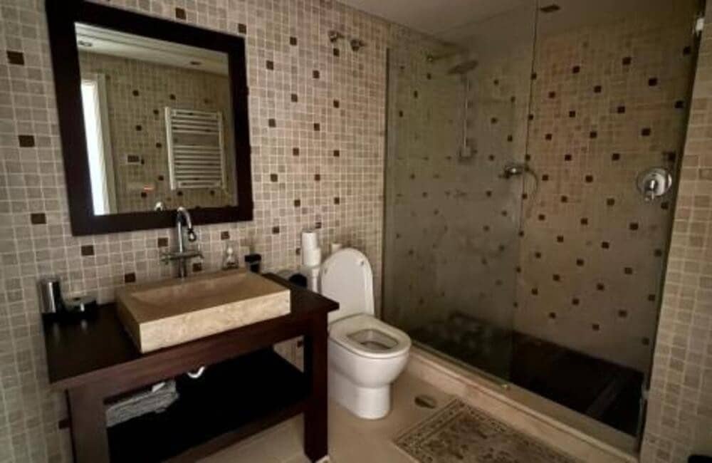 3 soveværelse Lejlighed til leje i Estepona med swimmingpool garage - € 4.000 (Ref: 8740795)