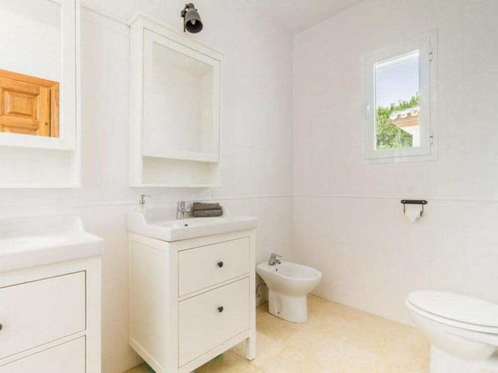 5 soveværelse Villa til leje i El Padron med swimmingpool garage - € 5.800 (Ref: 8751848)