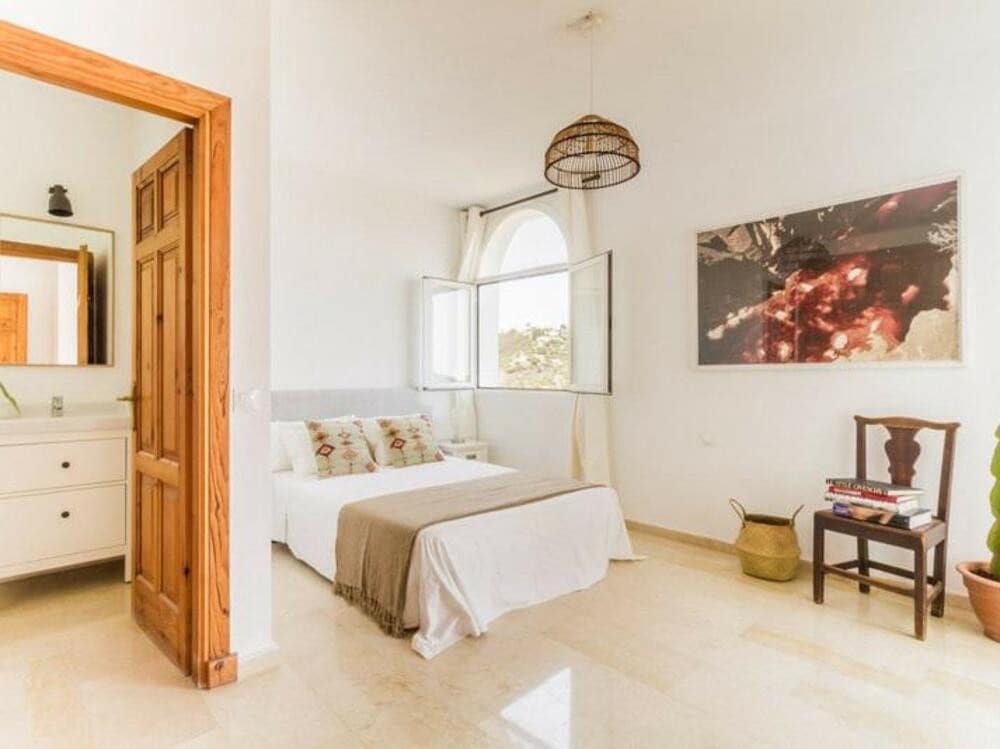 5 soveværelse Villa til leje i El Padron med swimmingpool garage - € 5.800 (Ref: 8751848)