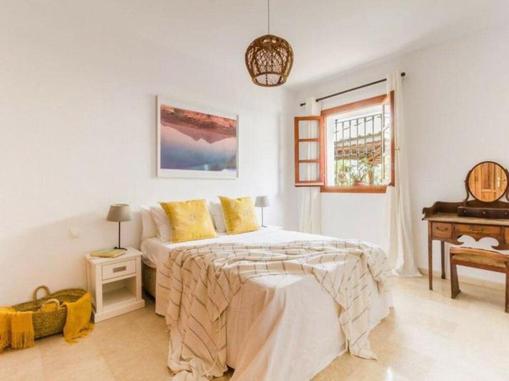 5 soveværelse Villa til leje i El Padron med swimmingpool garage - € 5.800 (Ref: 8751848)