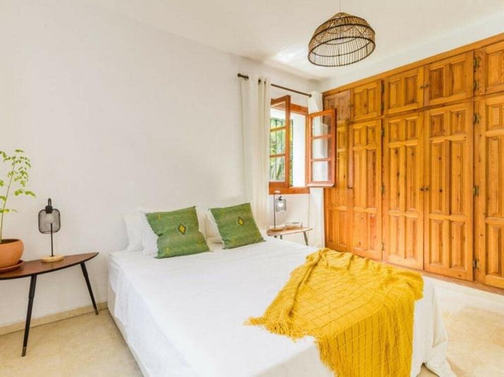 5 soveværelse Villa til leje i El Padron med swimmingpool garage - € 5.800 (Ref: 8751848)