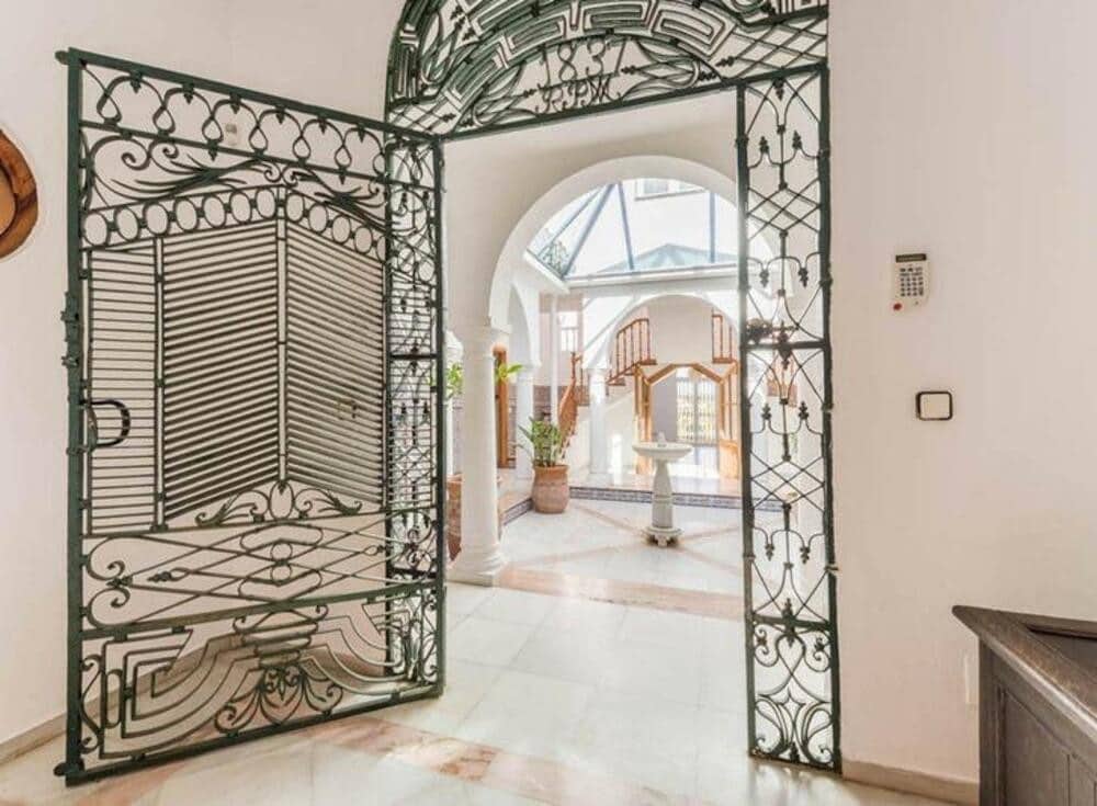 5 soveværelse Villa til leje i El Padron med swimmingpool garage - € 5.800 (Ref: 8751848)