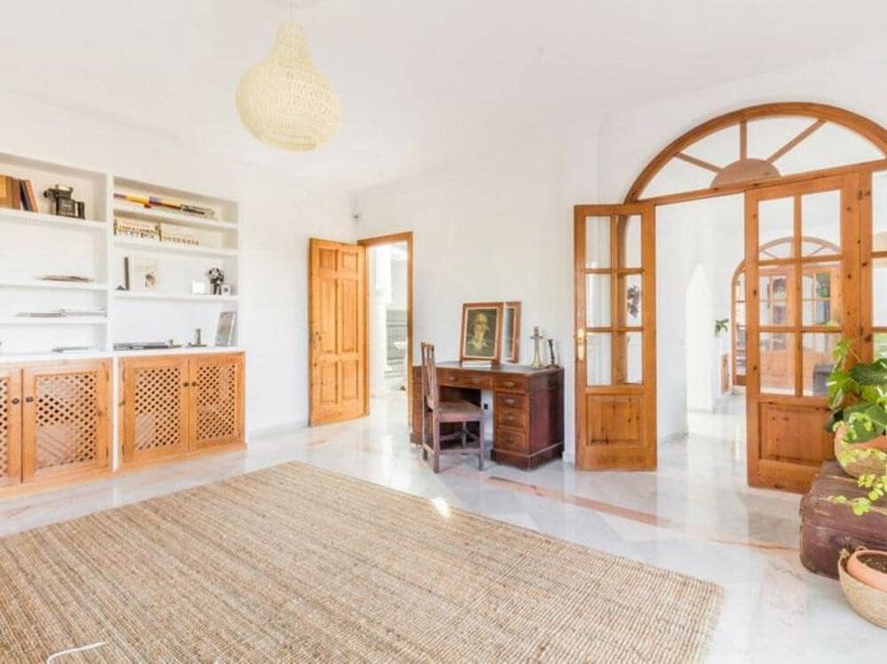 5 soveværelse Villa til leje i El Padron med swimmingpool garage - € 5.800 (Ref: 8751848)