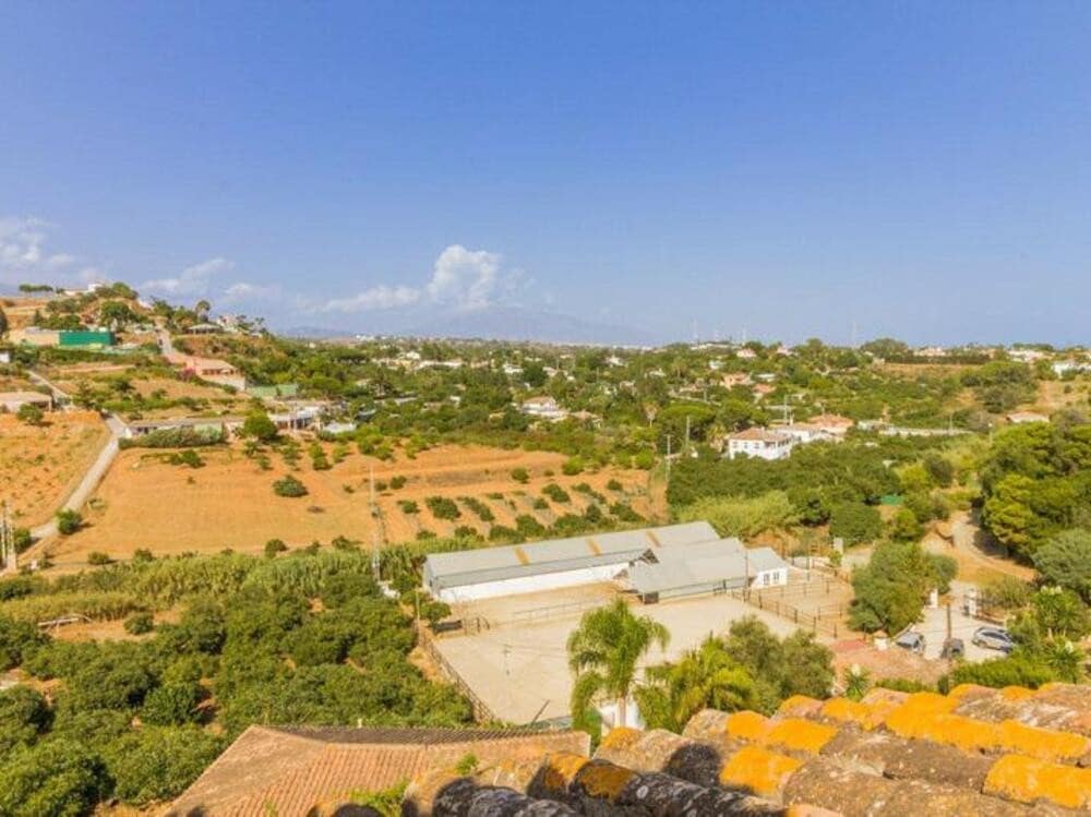 5 soveværelse Villa til leje i El Padron med swimmingpool garage - € 5.800 (Ref: 8751848)