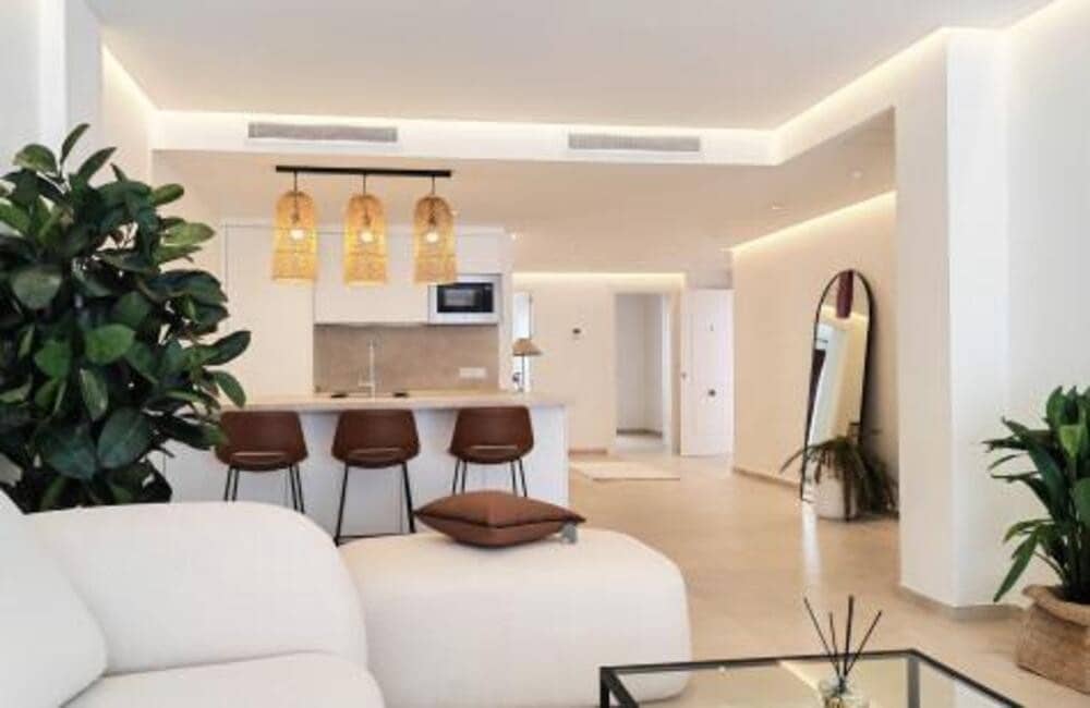 3 bedroom Apartment for rent in Marbella with pool garage - € 3,200 (Ref: 8751850)