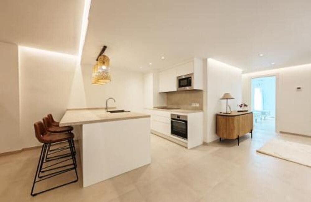 3 bedroom Apartment for rent in Marbella with pool garage - € 3,200 (Ref: 8751850)