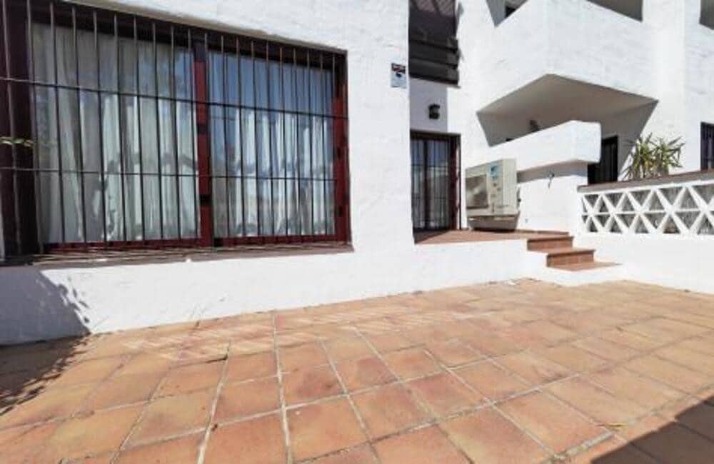 3 bedroom Apartment for rent in Marbella with pool garage - € 3,200 (Ref: 8751850)