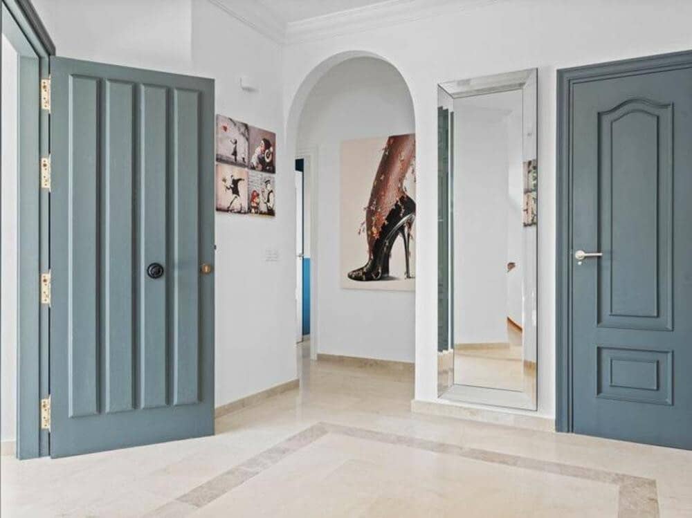 6 sypialnia Willa do wynajęcia w El Paraiso z basenem garażem - 11 995 € (Ref: 8755024)