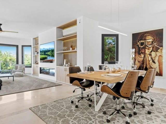 6 bedroom Villa for rent in El Paraiso, Estepona with pool garage - € 11,995 (Ref: 8755024)