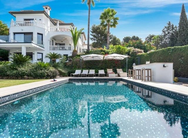 6 bedroom Villa for rent in El Paraiso, Estepona with pool garage - € 11,995 (Ref: 8755024)