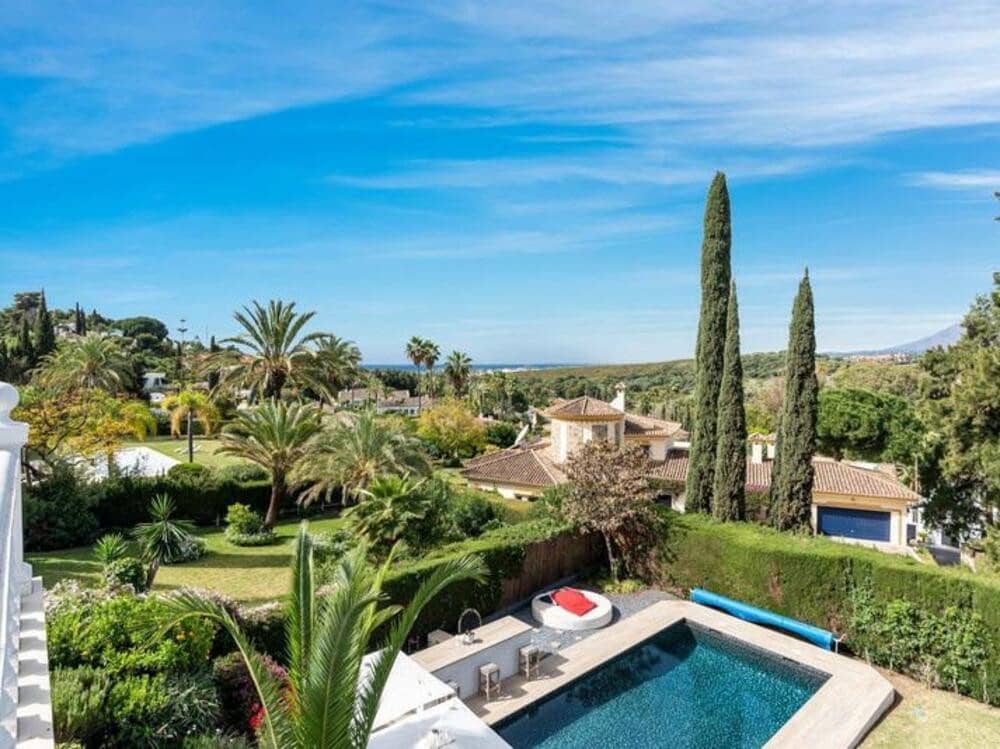 6 sypialnia Willa do wynajęcia w El Paraiso z basenem garażem - 11 995 € (Ref: 8755024)