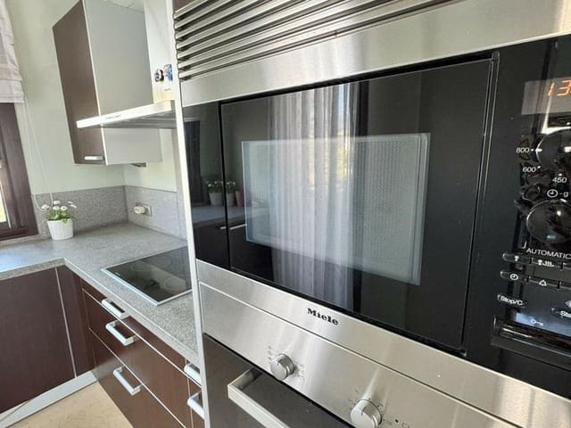 3 sypialnia Dom do wynajęcia w El Paraíso, Benahavís z basenem garażem - 4 900 € (Ref: 8766329)