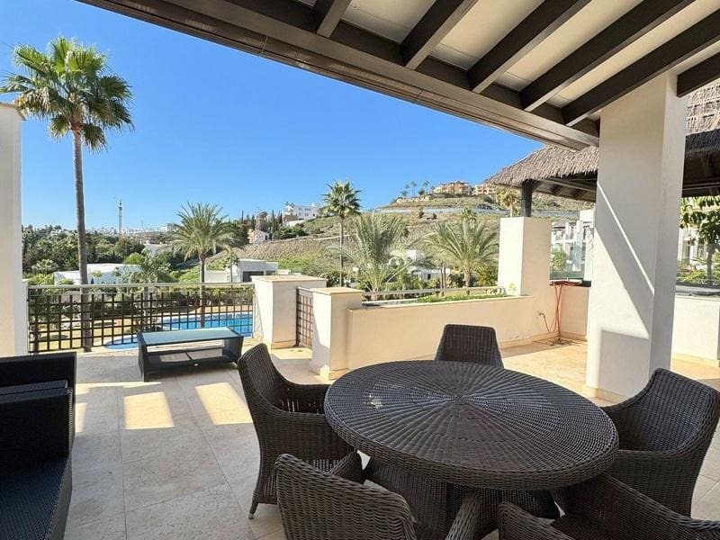 3 bedroom Townhouse for rent in Benahavis with pool garage - € 5,000 (Ref: 8766329)
