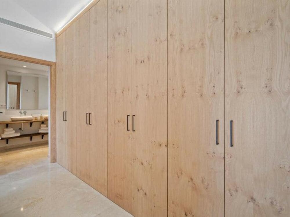 5 Zimmer Villa zu vermieten in Nueva Andalucia mit Pool Garage - 13.000 € (Ref: 8769761)