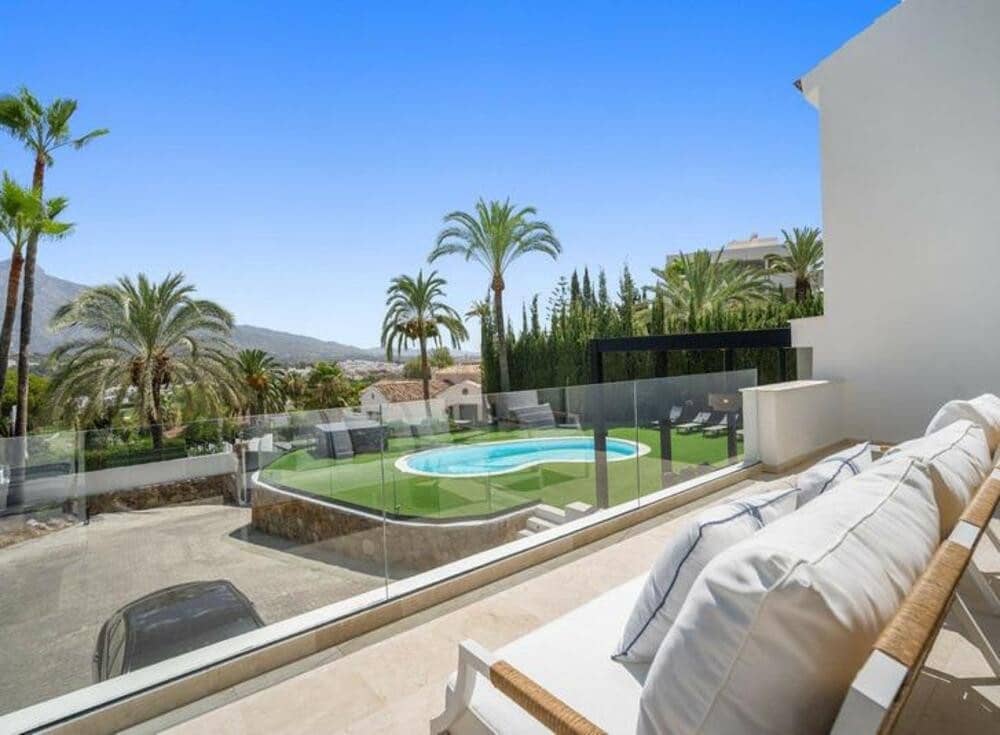 5 bedroom Villa for rent in Nueva Andalucia with pool garage - € 14,000 (Ref: 8769761)